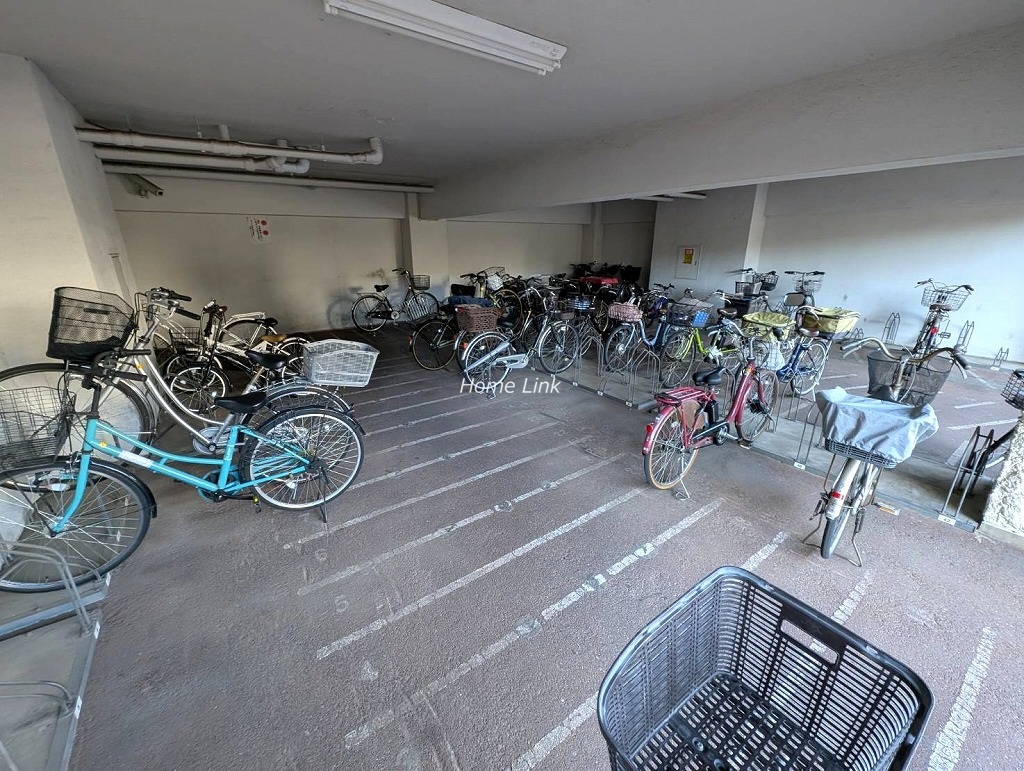 カーサ常盤台　駐輪場